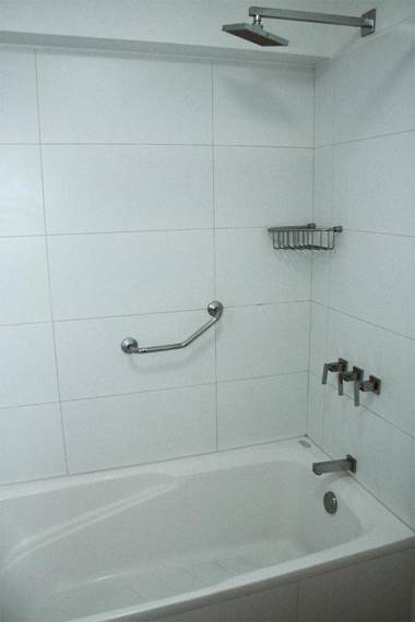 MIRAFLORES LUXURY PLACE POOL GYM 2BD