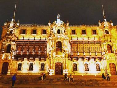 HEART OF PLAZA SAN MARTIN - 2 Boutique Apartments