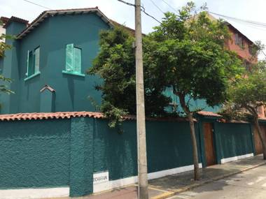 La Casona Azul