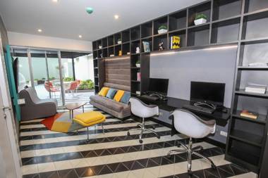 Trendy Host Stelar Miraflores