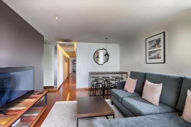 Stylish 3BR with Ocean View