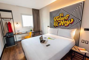 ibis styles Lima San Isidro