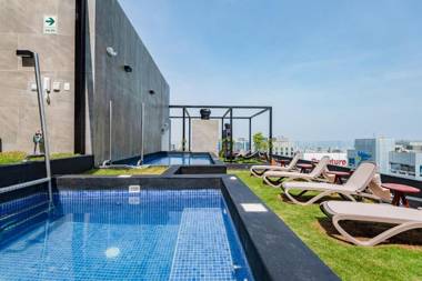 Trendy Host Alta San Isidro