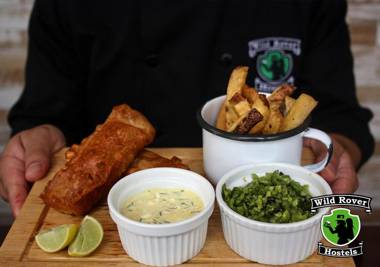 Wild Rover Huacachina