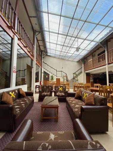 Hostal Saphi - Excelente ubicación