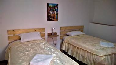 Anais y Nicolas Hostel