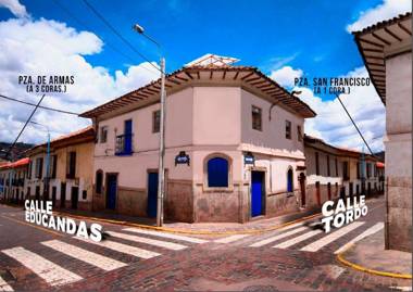 CASONA TORDO - A 3 Cdras de la Plaza - Habitaciones con baño privado