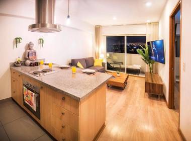 Resort Style Condo near heart of AQP - Gym Pool & Netflix