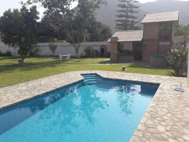 Casa de campo en Cieneguilla con Piscina