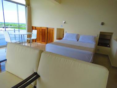 Boulevard 251 Riverside Apartments