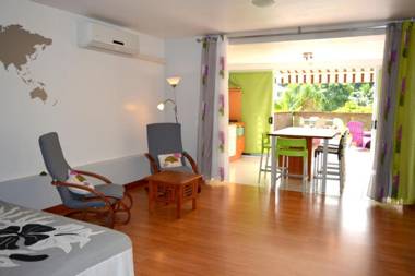 Manuiti apartment - Punaauia - 2 bdr - Wifi - AC - Pool - up to 7 people
