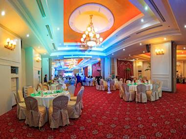 Sarrosa International Hotel and Residential Suites
