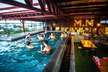 Mad Monkey Cebu City