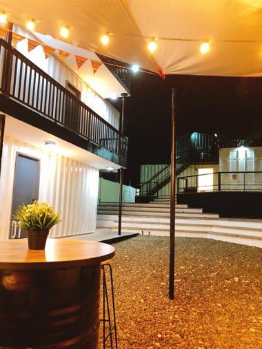 PIG DIVE HOSTEL MOALBOAL