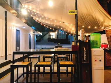 PIG DIVE HOSTEL MOALBOAL