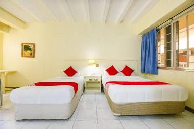 OYO 465 Ford's Inn (Vaccinated Staff)