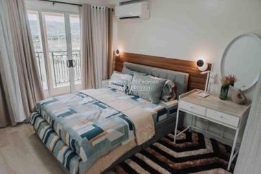 Work-friendly Mountain-view condo near SM Seaside