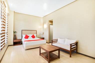 Vaccinated Staff - OYO 425 Residences By Sirc