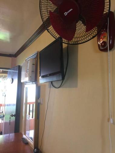 Bohol Sea Breeze Cottages and Resort