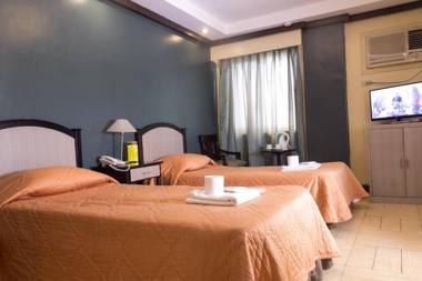 Tagaytay Country Hotel