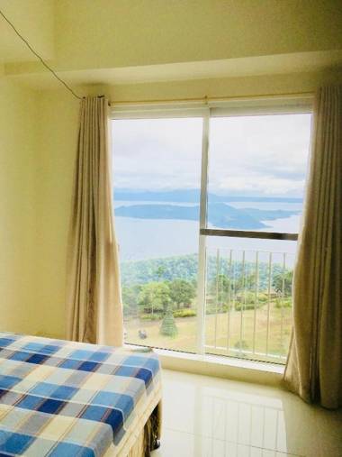 Wind Suites Tagaytay at SMDC