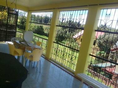 Green Autumn Resthouse