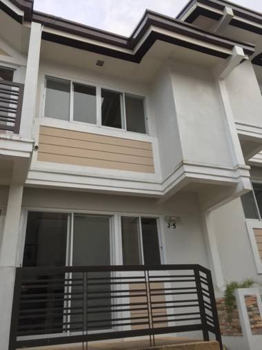 Unit J-5 2BR House @Tagaytay Hampton Villa