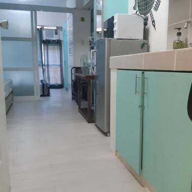 4 pax Tagaytay Prime Staycation wifi and light cooking
