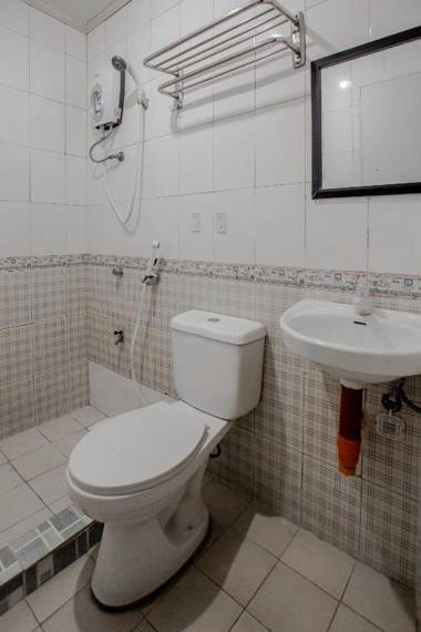 OYO 741 Sierra Travellers Inn