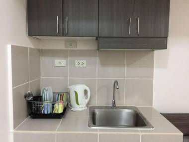 Cityland Taal Lake Staycation-Family Suite & Studio