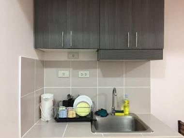 Cityland Taal Lake Staycation-Family Suite & Studio