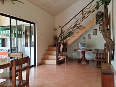 Sierra Traveller’s Inn Holy Spirit