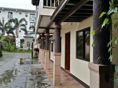 Sierra Traveller’s Inn Holy Spirit