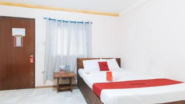 RedDoorz Hostel @Megans Paradisio Beach Resort