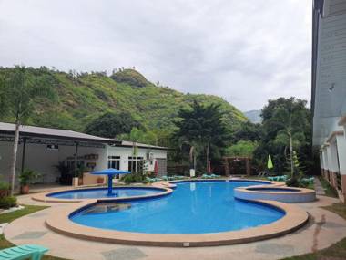 Tanaw De Hardin Resort 