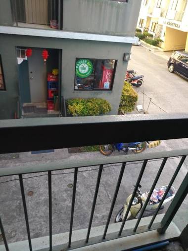 Spacious Studio unit beside Enchanted Kingdom at Santa Rosa City Laguna