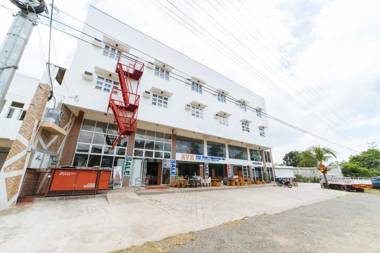 RedDoorz@Lawaan Roxas City