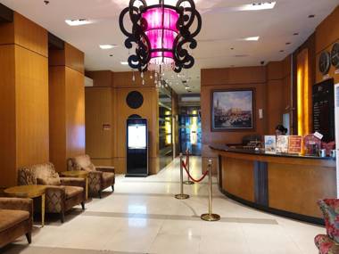 Torre Venezia Condo in Timog avenue Quezon city