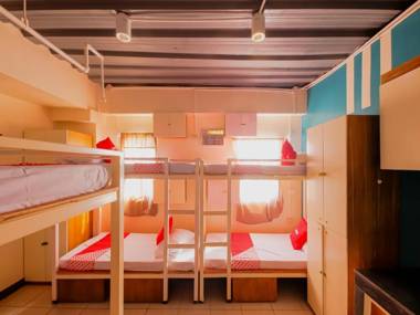 Vaccinated Staff - OYO 809 Crowne One Condo