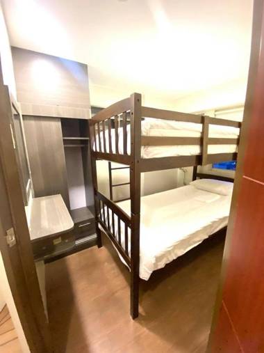 Gilmore Tower Suites By SMS Hospitality