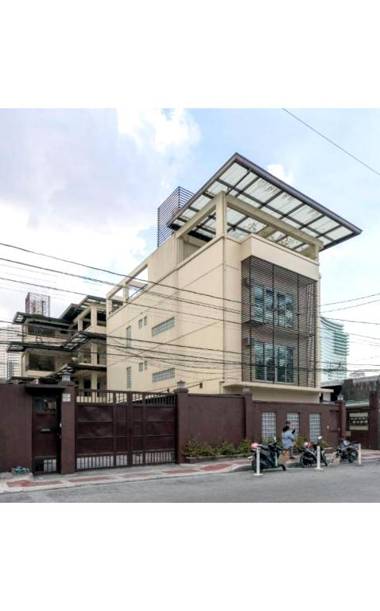 Vaccinated Staff - OYO 850 Clr Mn Inn