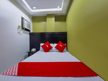 Vaccinated Staff - OYO 862 Jqv Hotel