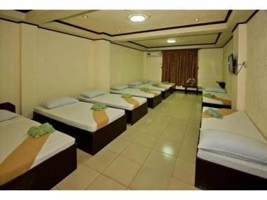 OYO 880 Flores De Musa Inn