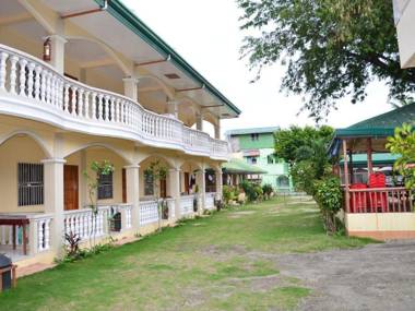 White Beach Lodge & Restaurant