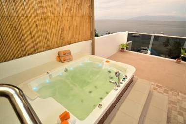 Lalaguna Villas Luxury Dive Resort and Spa