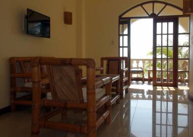 Squares Beachside Apartments