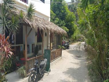 Felina Guest House