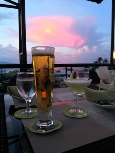 Manarra Sea View Resort