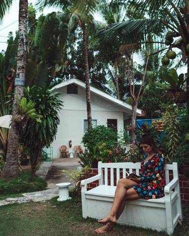 Pescadores Suites Moalboal