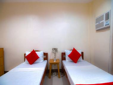 OYO 781 Junie Pension House